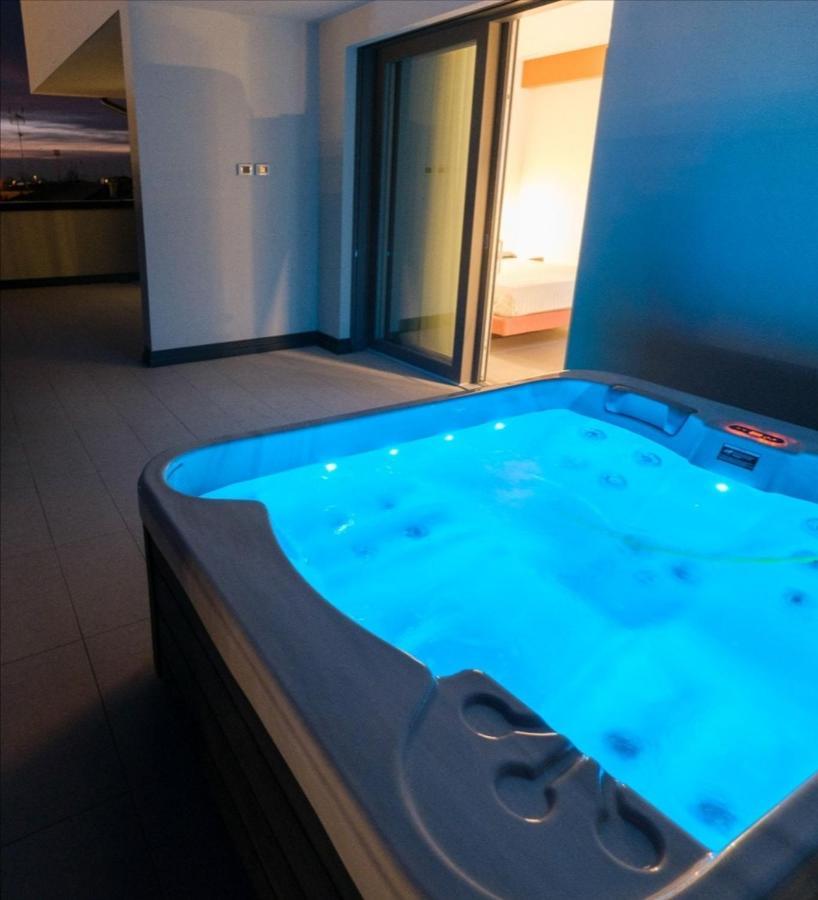 Bbcube Hotell Porto Viro Eksteriør bilde